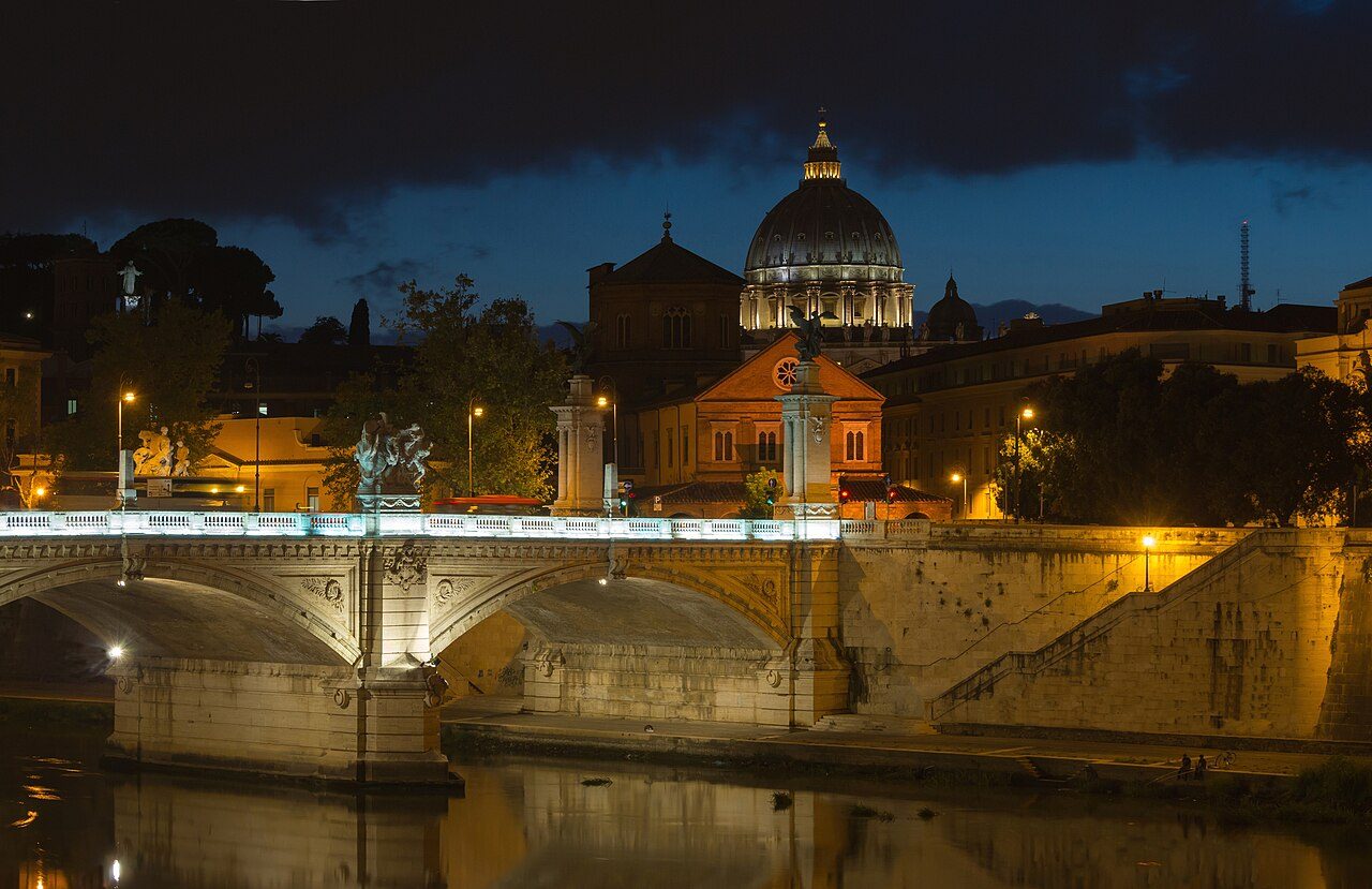 Basílica de São Pedro vista do Ponte Vittorio Emanuele II